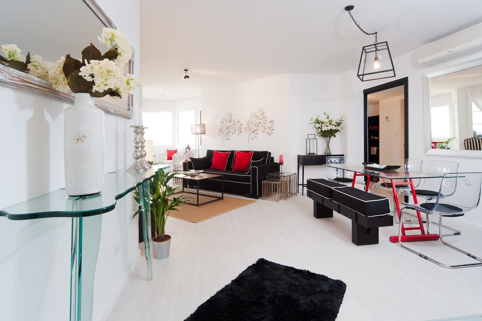 Chic 3Br Apt W Sauna & Parking On The Beach By Sea N' Rent 텔아비브 외부 사진